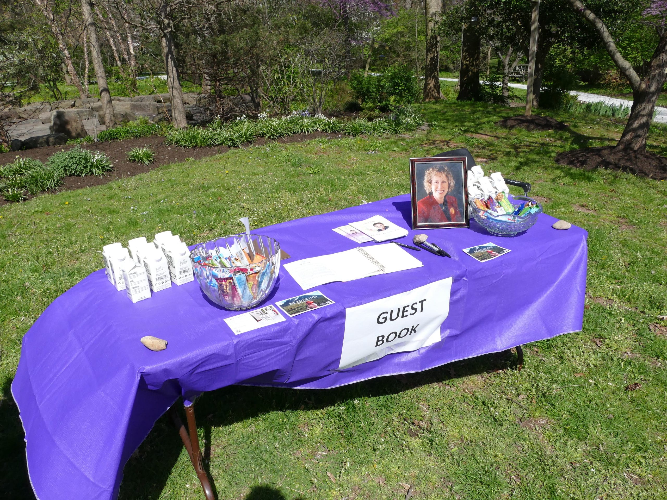 Celebrate Jan Day Welcome Table